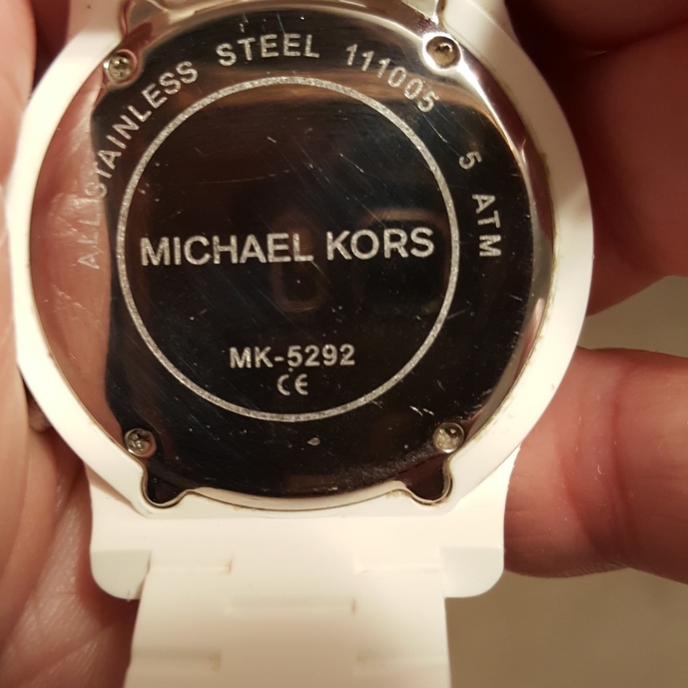 01:04 - Michael Kors Ladies Chronograph Women's Watch - Picture 3 of 15